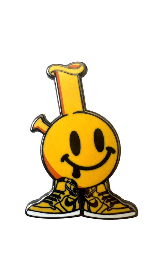 Smiley Buddy Bong Pin